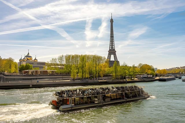 5 Nights & 6 Days Amsterdam & Paris Classic